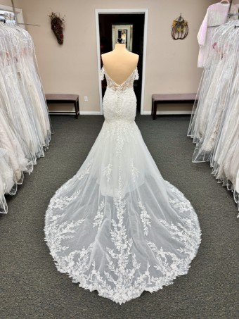 Hackberry Bridal Co. #L681 #1 thumbnail